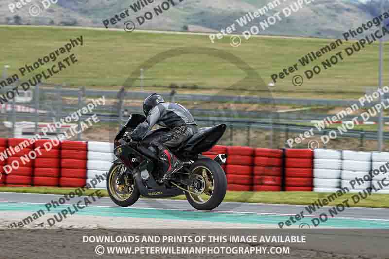 cadwell no limits trackday;cadwell park;cadwell park photographs;cadwell trackday photographs;enduro digital images;event digital images;eventdigitalimages;navarra;no limits trackdays;peter wileman photography;racing digital images;trackday digital images;trackday photos